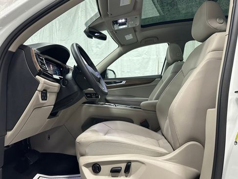 Used 2025 Volkswagen Atlas SE image 14