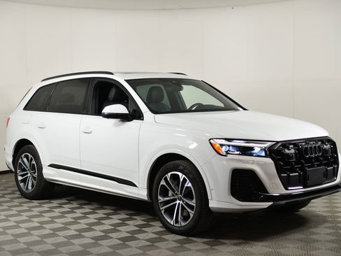 Certified 2025 Audi Q7 2.0T Premium Plus w/ Premium Plus Package image 6