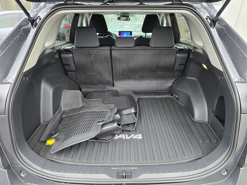 New 2025 Toyota RAV4 LE image 16