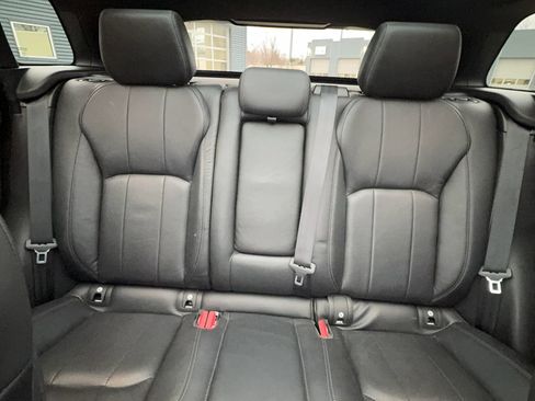 Used 2018 Land Rover Range Rover Evoque SE Premium image 22