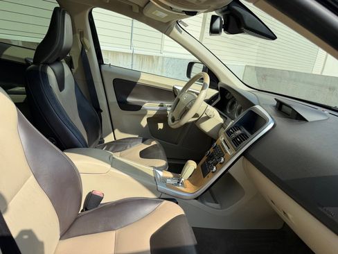 Used 2010 Volvo XC60 T6 AWD/4WD image 24