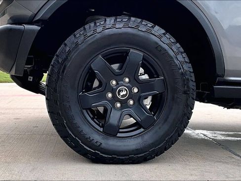 Used 2024 Ford Bronco Black Diamond AWD/4WD image 11