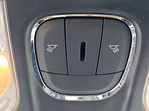 Used 2025 Jeep Compass Limited AWD/4WD image 22