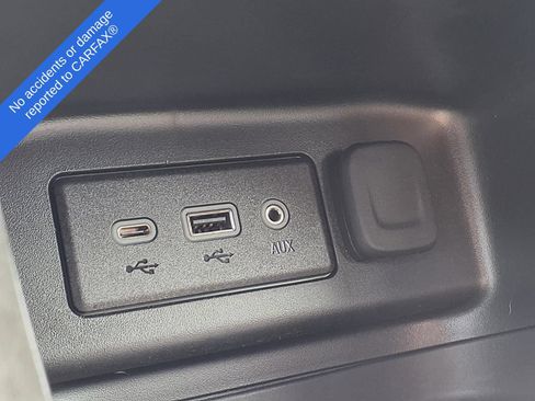 Used 2024 Chevrolet Equinox LT FWD image 27