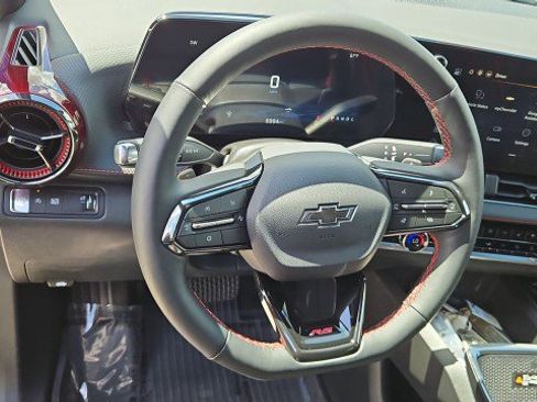 Used 2026 Chevrolet Equinox RS w/ Convenience Package III image 11