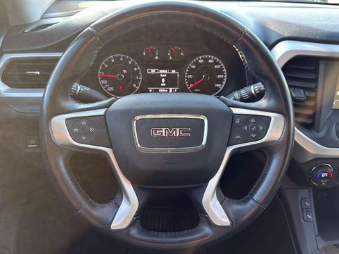 Used 2017 GMC Acadia SLE image 11