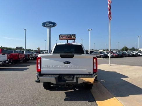 Used 2024 Ford F250 XL w/ FX4 Off-Road Package AWD/4WD image 4