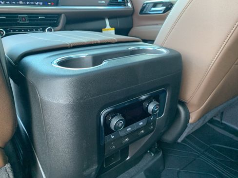 New 2026 Chevrolet Tahoe High Country image 18