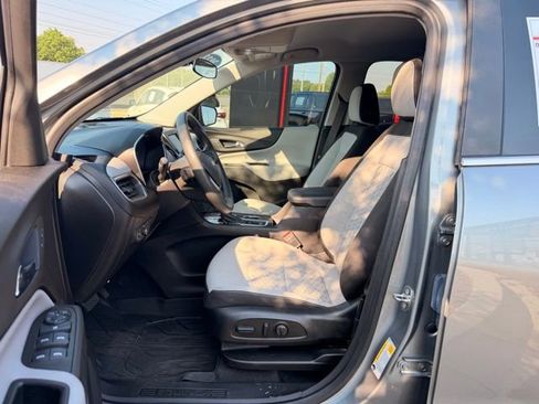 Used 2023 Chevrolet Equinox LT w/ LPO, Floor Liner Package FWD image 21
