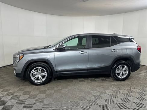 Used 2023 GMC Terrain SLE image 6