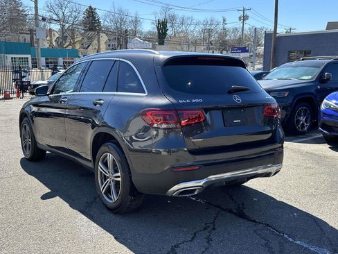 Used 2021 Mercedes-Benz GLC 300 4MATIC w/ Multimedia Package image 5