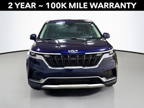 Used 2022 Kia Carnival LX FWD image 2
