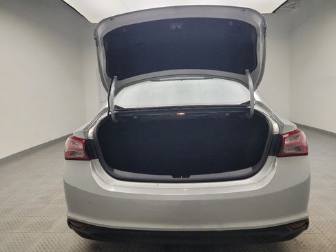 Used 2020 Chevrolet Malibu LT image 29