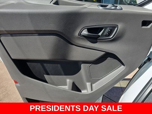 New 2025 Ford Transit 150 Low Roof image 28