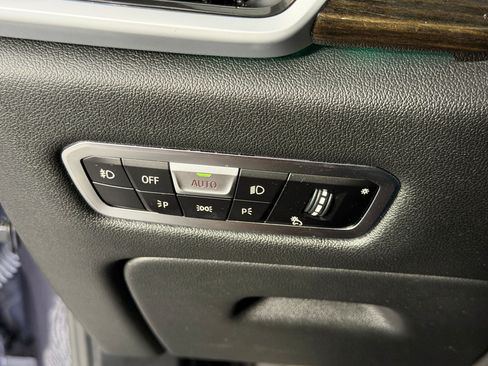 Used 2021 BMW X5 sDrive40i w/ Premium Package RWD image 29
