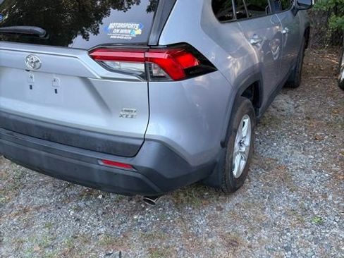 Used 2019 Toyota RAV4 XLE w/ All Weather Liner Package AWD/4WD image 6