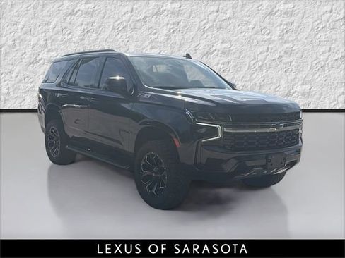 Used 2022 Chevrolet Tahoe Z71 w/ Luxury Package AWD/4WD image 1