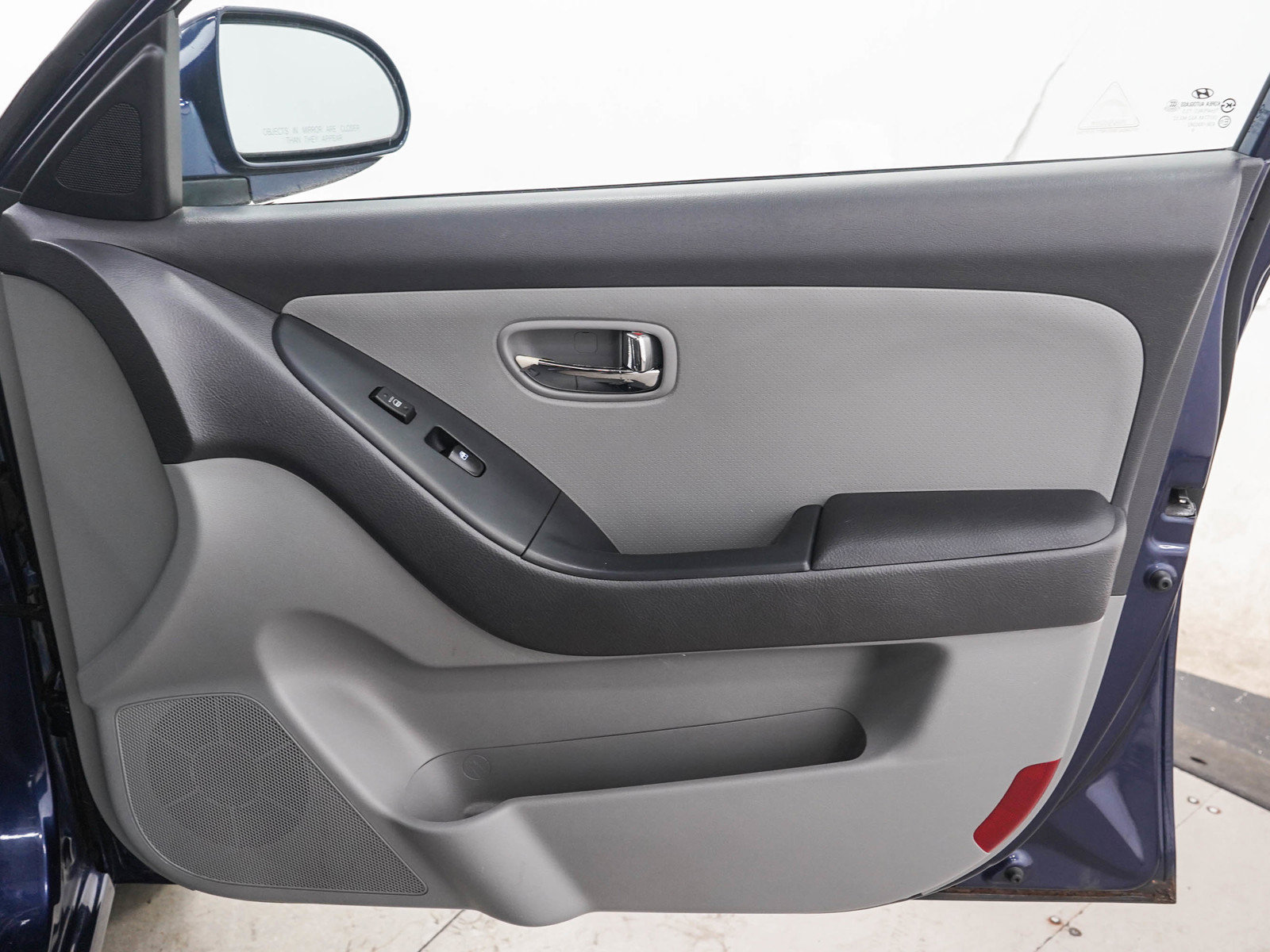 Used 2010 Hyundai Elantra GLS FWD image 9
