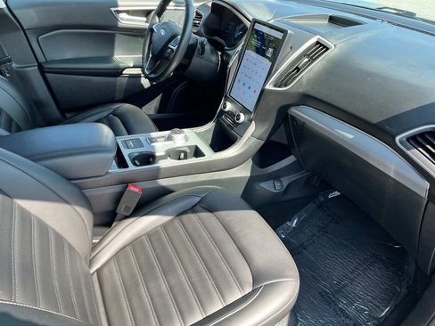 Used 2022 Ford Edge SEL w/ Convenience Package image 22