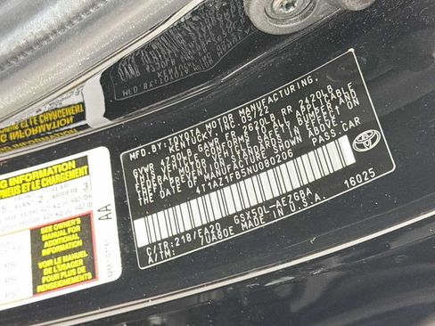 Certified 2022 Toyota Avalon XLE w/ Moonroof Package FWD image 11