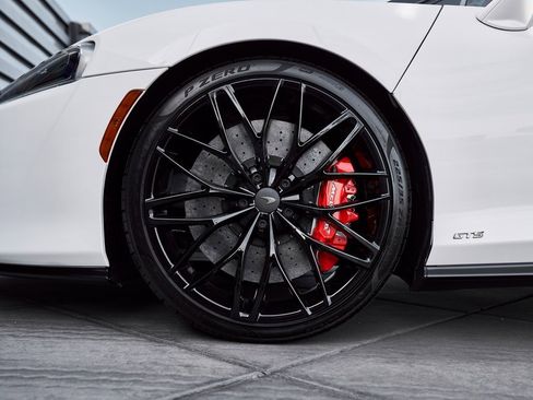 Used 2025 McLaren GTS image 3