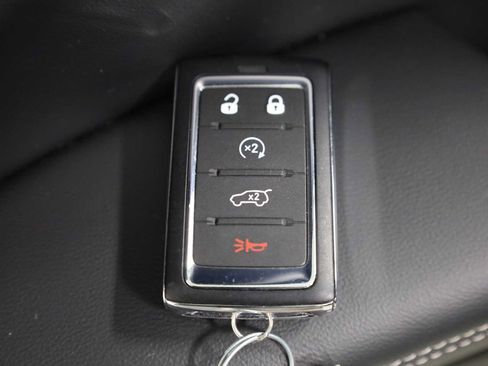 Used 2024 Jeep Grand Cherokee Altitude AWD/4WD image 39