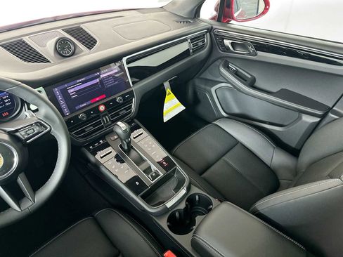 New 2025 Porsche Macan image 24