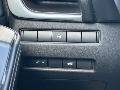 Used 2021 Nissan Rogue SL w/ Premium Package image 22