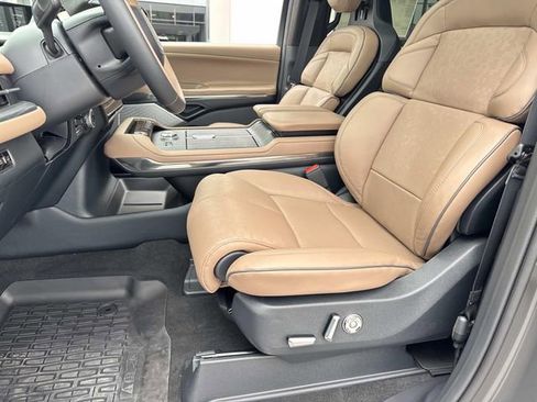 New 2026 Lincoln Navigator L Black Label AWD/4WD image 20