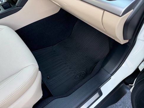 Used 2015 Subaru Outback 3.6R Limited image 98