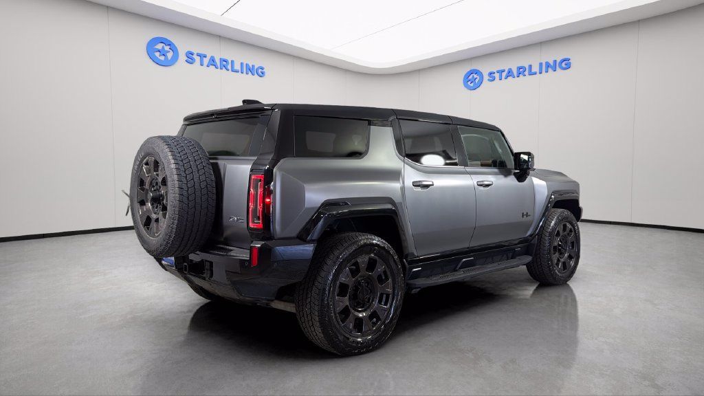 Certified 2026 GMC Hummer EV 3X w/ Carbon Fiber Edition Package AWD/4WD image 9