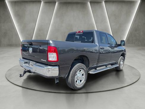 Used 2024 RAM 2500 Tradesman w/ Chrome Appearance Group AWD/4WD image 7