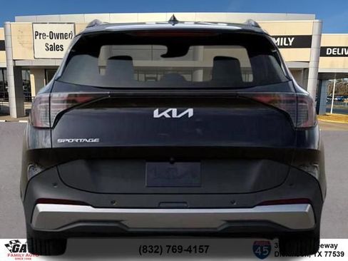Certified 2026 Kia Sportage EX w/ EX Panorama Roof Package FWD image 13