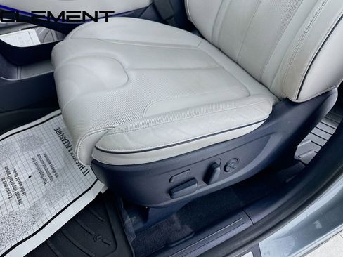 Used 2022 Hyundai Palisade Calligraphy image 30