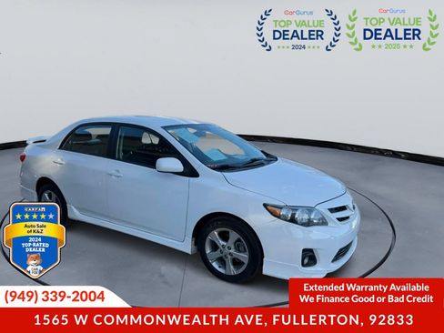 Used 2011 Toyota Corolla S FWD image 2