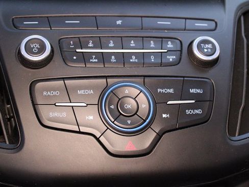 Used 2018 Ford Focus SE image 22