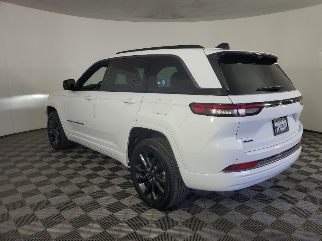 Used 2026 Jeep Grand Cherokee Limited AWD/4WD image 6