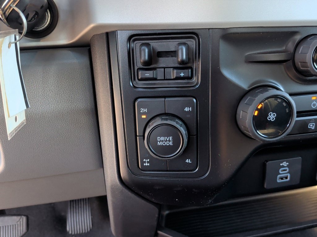 New 2027 Ford F250 XL w/ STX Appearance Package AWD/4WD image 24