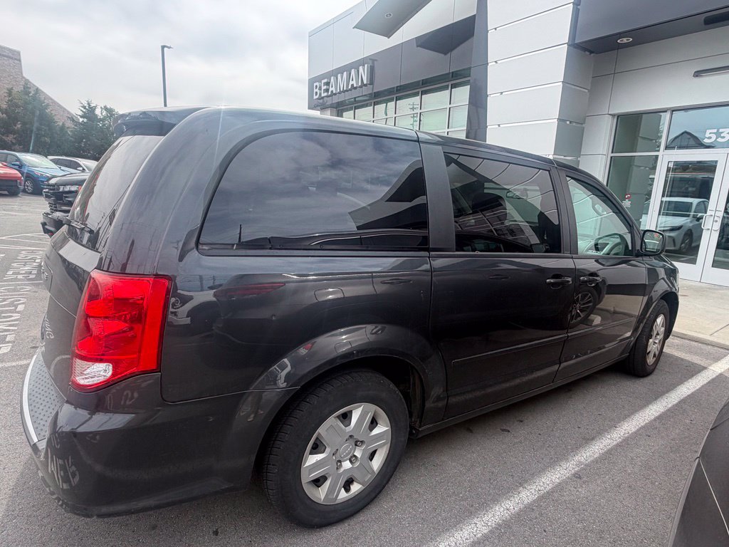 Used 2012 Dodge Grand Caravan SE FWD image 3