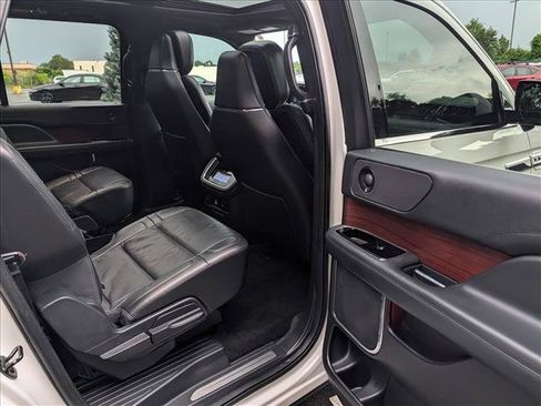Used 2023 Lincoln Navigator L Reserve AWD/4WD image 18