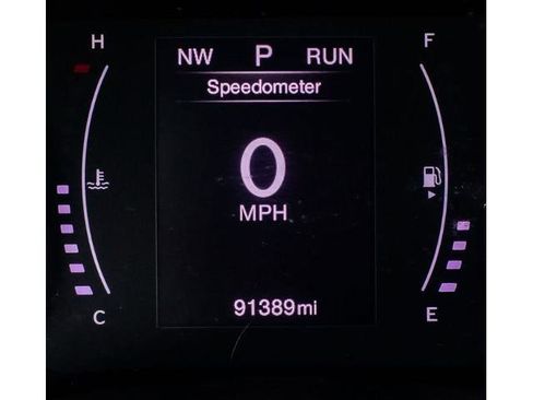 Used 2018 Jeep Renegade Latitude w/ Popular Equipment Group image 18