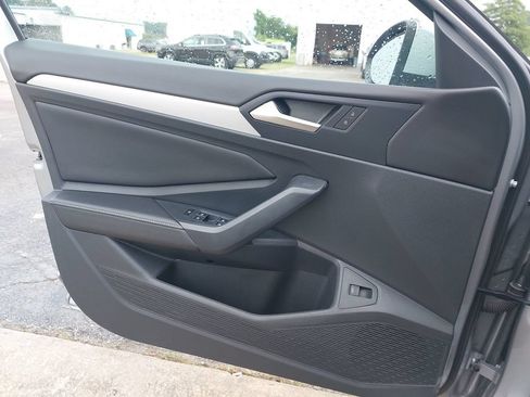 Certified 2025 Volkswagen Jetta S FWD image 23