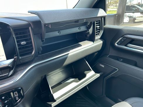 Used 2024 Chevrolet Silverado 2500 LTZ w/ LTZ Plus Package image 30