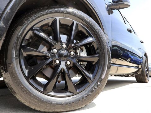 Used 2017 Dodge Durango R/T w/ Blacktop Package RWD image 29