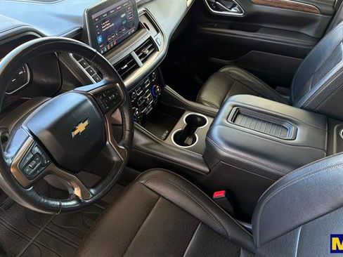 Used 2021 Chevrolet Suburban High Country w/ Premium Package AWD/4WD image 10