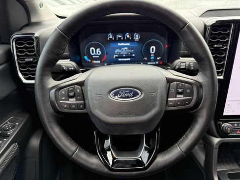 Used 2024 Ford Ranger Lariat w/ FX4 Off-Road Package AWD/4WD image 14