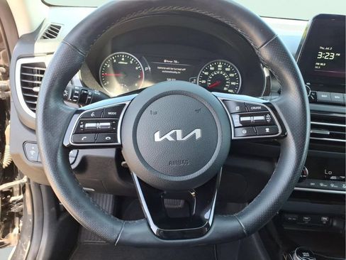 Used 2023 Kia Seltos SX AWD/4WD image 18