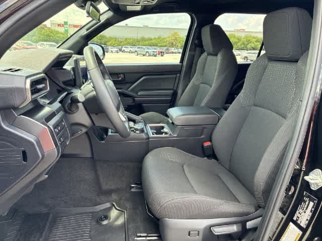 Used 2025 Toyota 4Runner SR5 AWD/4WD image 17