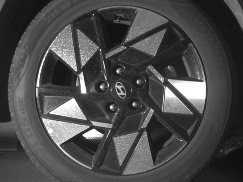 Used 2025 Hyundai Kona SEL image 13