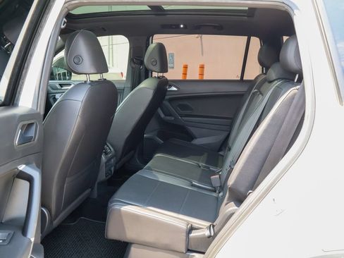 Used 2020 Volkswagen Tiguan SE R-Line w/ 3rd Row Seat Package AWD/4WD image 15